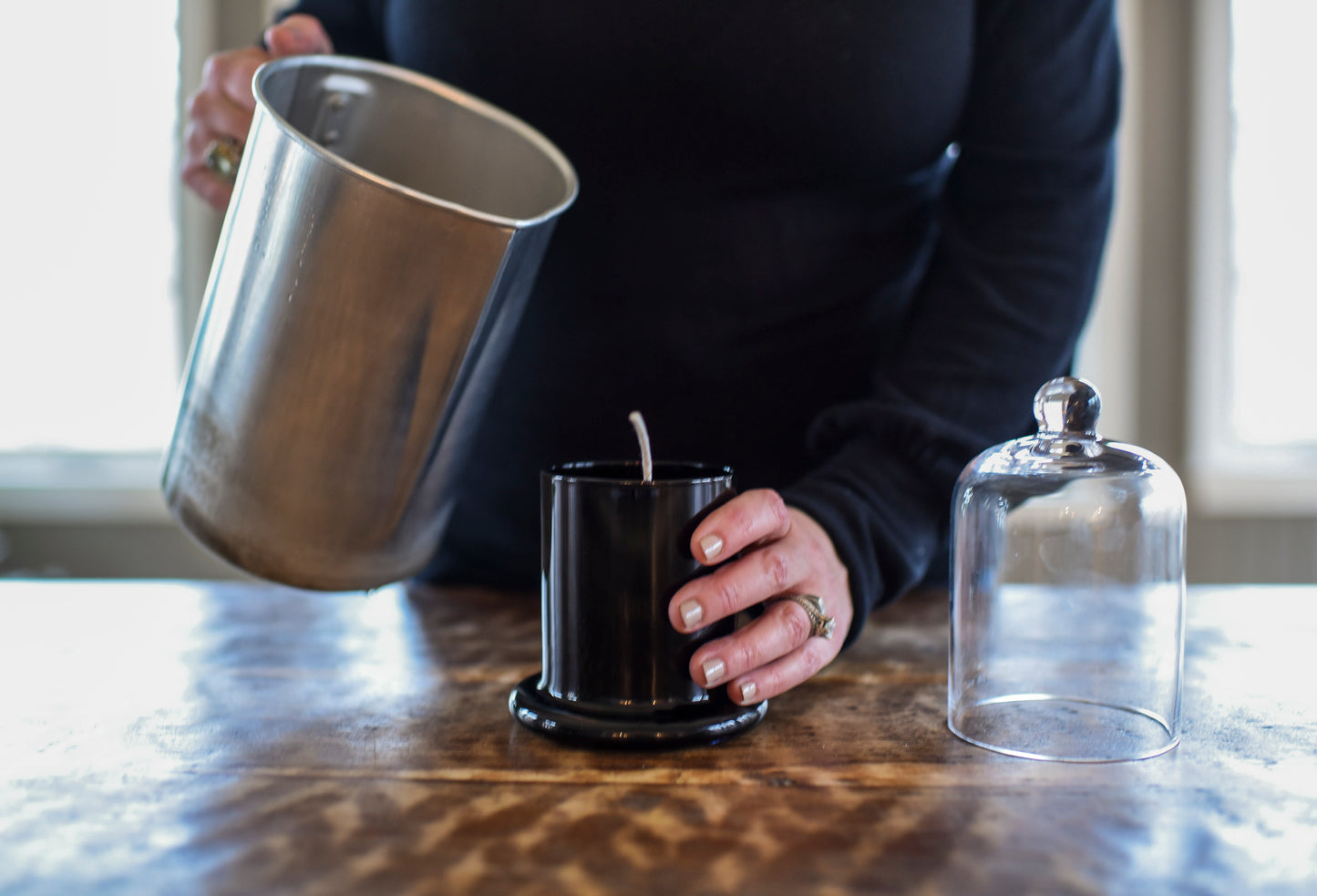 SANTAL SMOKE CANDLE