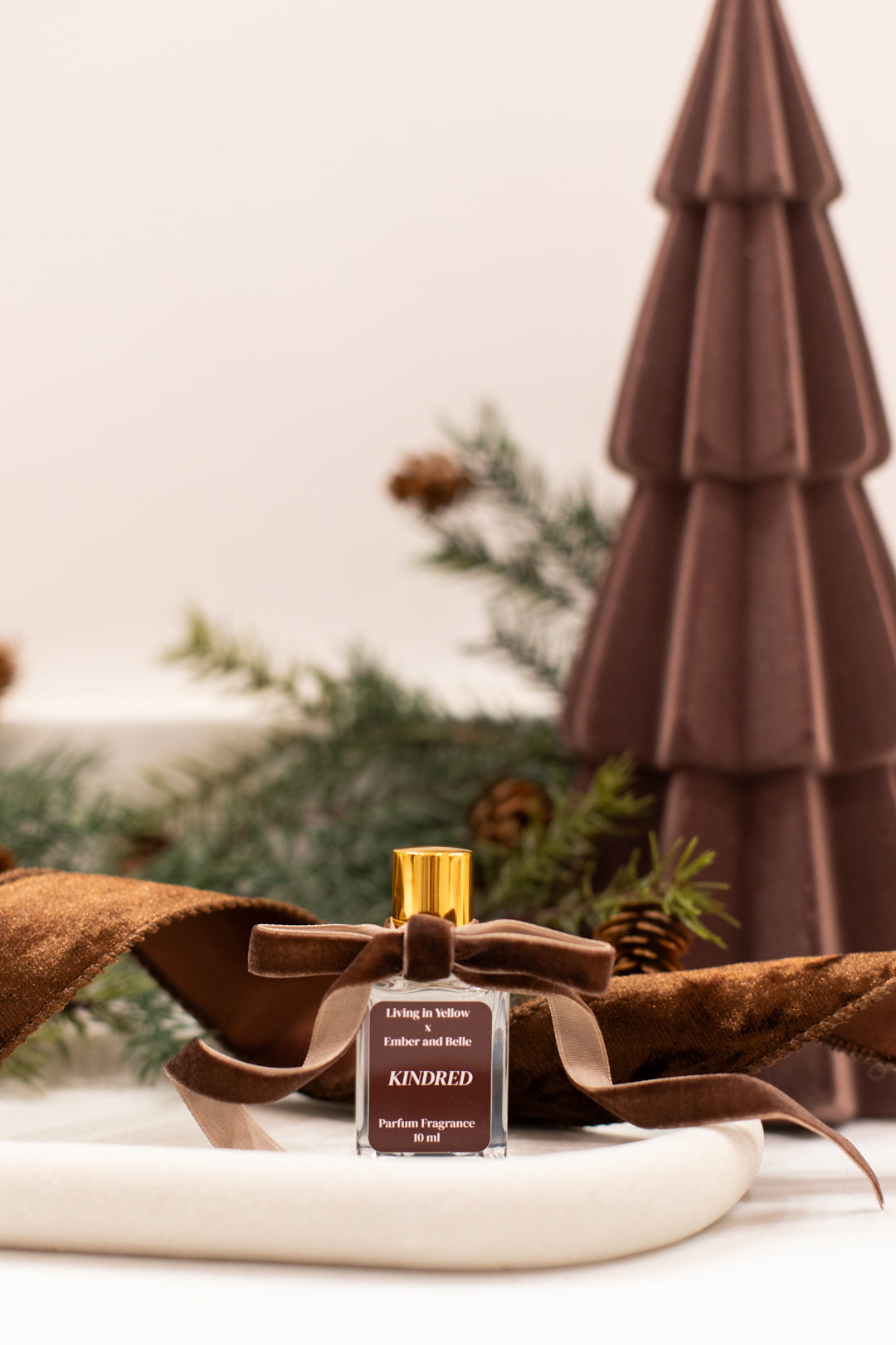 KINDRED PARFUM ROLLERBALL (10 ML) LIVING IN YELLOW EXCLUSIVE