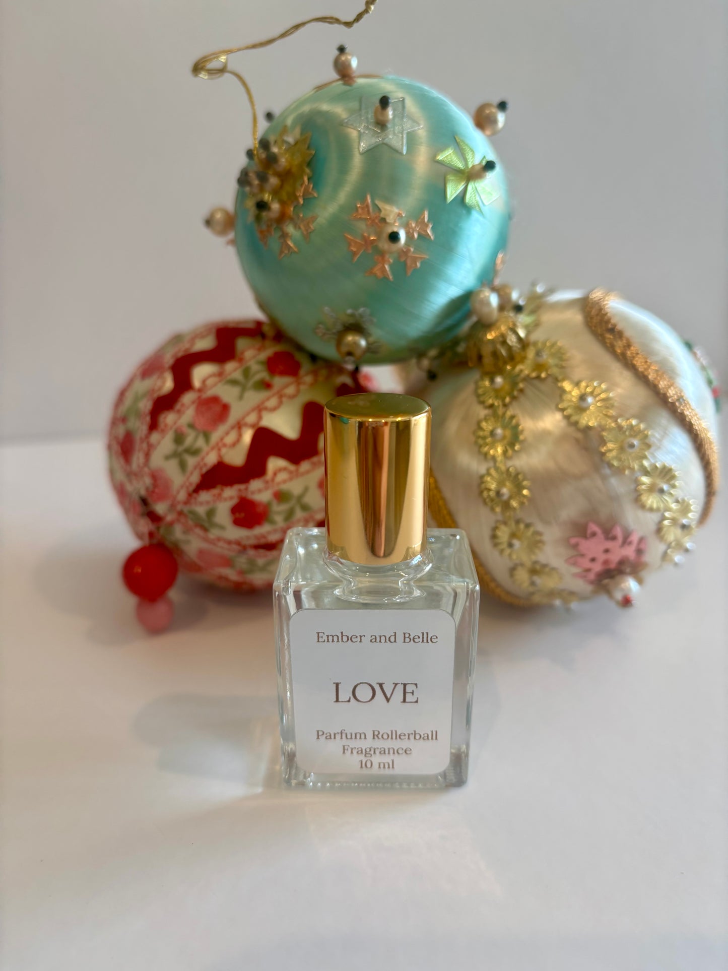 LOVE (LIMITED EDITION) PERFUME ROLLERBALL (10 ML)